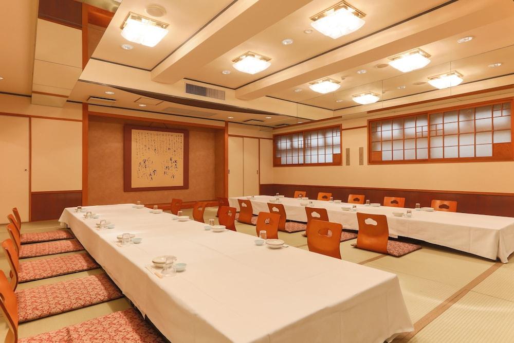 Kochi Sunrise Hotel Extérieur photo